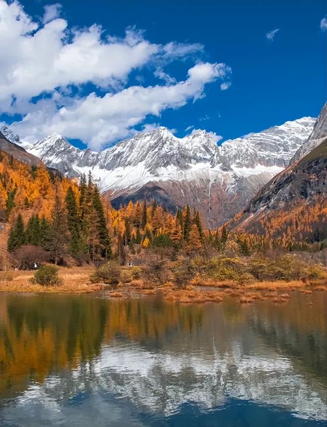 国庆后川西阿坝深秋自驾旅行：彩林爆发·藏羌风情·一路好拍到没电