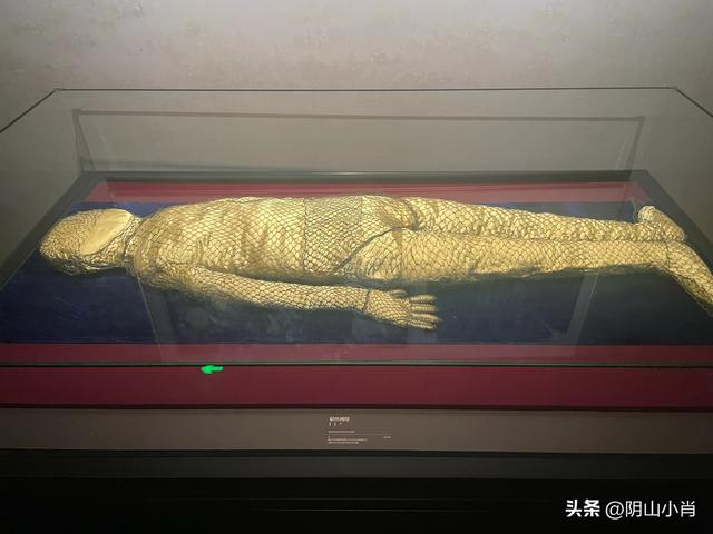 参观内蒙古博物院新馆