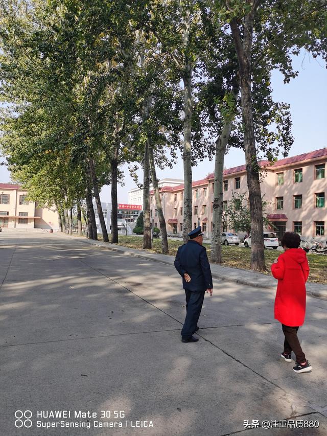 旅游中的幸福事~在这位“战友”保安的帮助下，圆了我故地重游梦