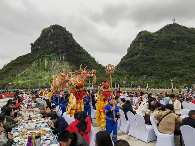 仫佬族最盛大的节日！广西罗城邀你这个周末来过依饭节咯~