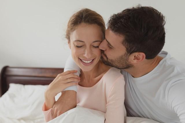 我追踪了1万例婚姻，发现男人最喜欢的老婆，不是小鸟依人型