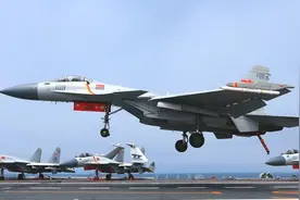 10年酝酿，中型歼-35为啥取代重型歼-15，成为新一代舰载机主力？图片