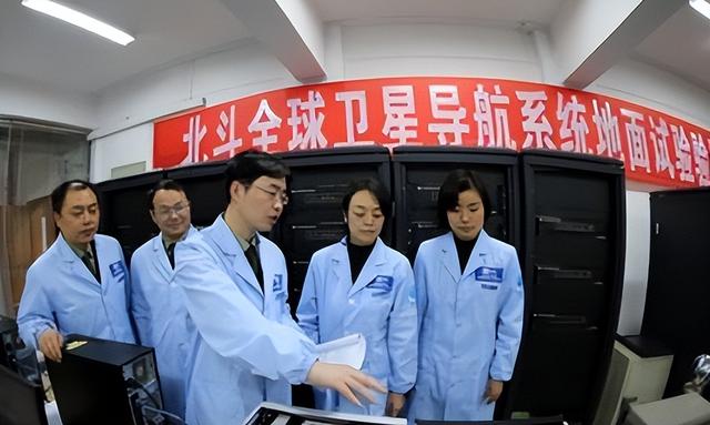 性能高出1000倍！中国北斗被某国电磁干扰，他成功破解助北斗建成