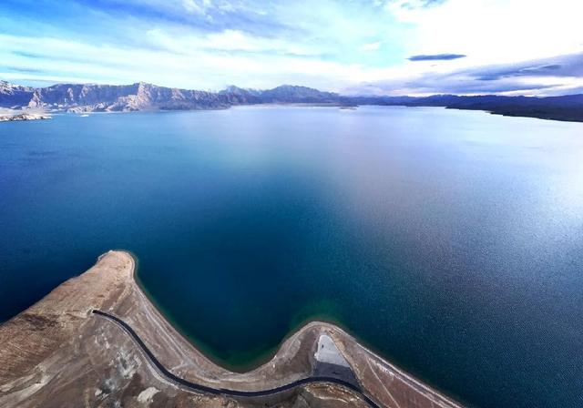 距印度仅26公里，班公湖大桥通车，对我国有着怎样的重要意义？