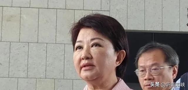 赖清德又闹笑话,罢免不成改摆拍!黄国昌出手了,黄珊珊面临辞职