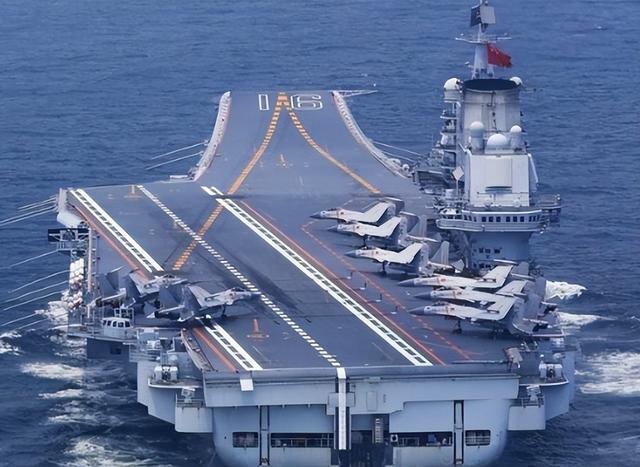 沉寂24小时后	，特朗普乖乖放人了，中国军舰出动，传递了哪些信号