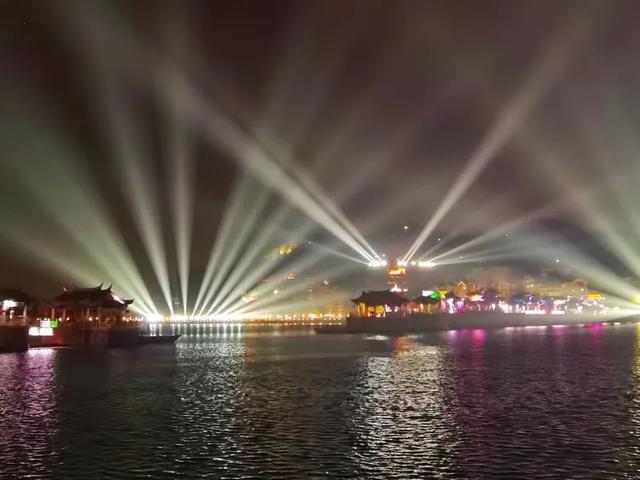 广济桥灯光秀 潮州的历史与浪漫