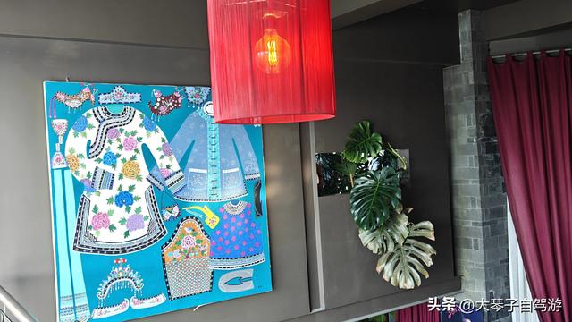 从柴米油盐到诗和远方：探访杨丽萍太阳宫，窥见两种人生！