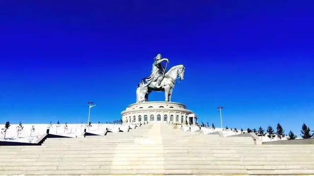 真实的蒙古国是什么样？毫不夸张的讲，已经离中国越来越远