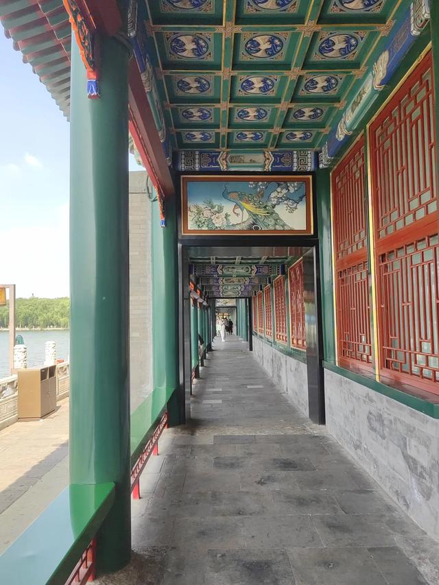 北京北海公园：五朝皇家园林！核心景区琼华岛周边美景。