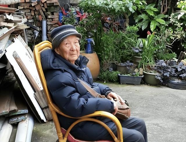 台胞参加九三阅兵，前脚刚落地北京，马上就送给赖清德一句话