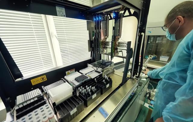 凭一国之力造出光刻机，意味着什么？或将成第四次工业革命引领者