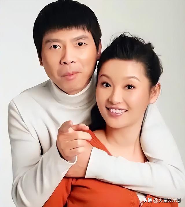 善恶终有报！58岁被曝离婚传闻的徐帆，终究躲不过“反噬”的因果