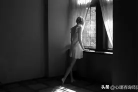容易被焦虑情绪传染的人，一般缺少三种心理能力图片