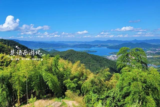 浙江宁波四明湖畔的古村，藏于山岙犹如世外桃源，原乡风情浓郁