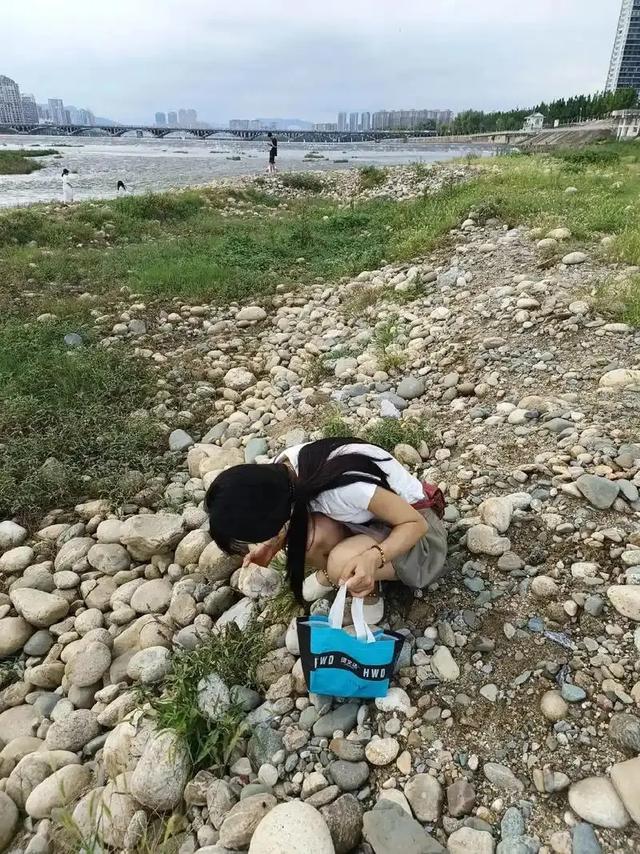 户外捡石头攻略