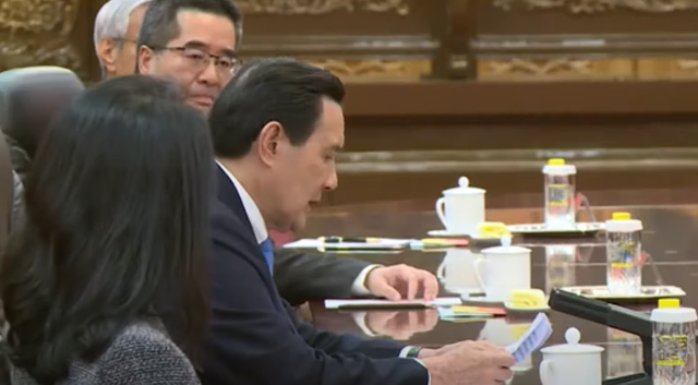 洪秀柱看完北京阅兵后，心情沉重又复杂，她深刻的明白了一个道理