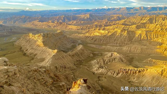 玛琅峡谷，札达土林最佳观赏点之一，有绝佳的日出日落和星空银河