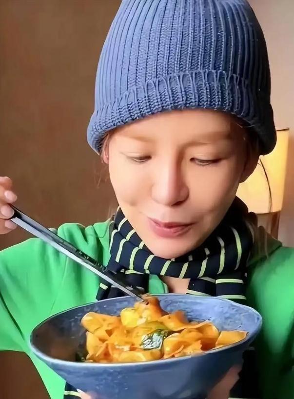 央视主持人朱迅：生命终将结束，为什么不大胆一些