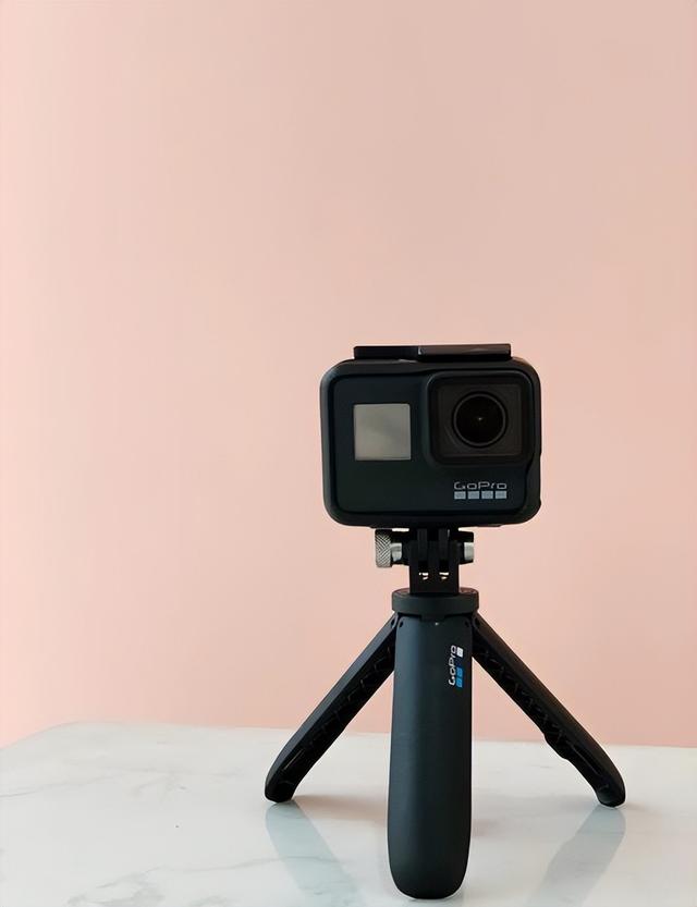 手机厂商来势汹汹！影石大疆的核心护城河，到底有多难突破