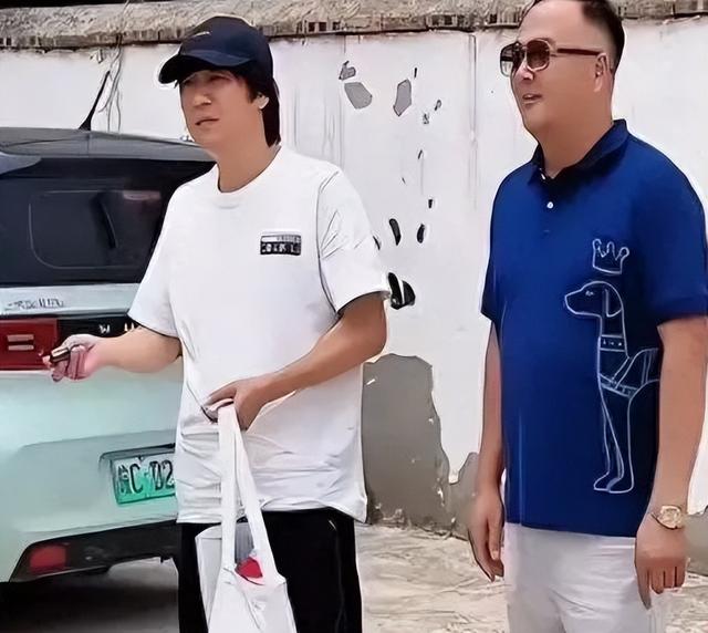 那个连登14次春晚的歌坛巨星，如今家产被拍卖住进养老院？