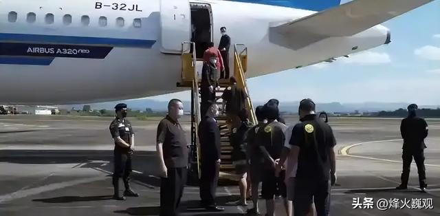 泰柬停火第二天，中国2000万援助抵柬，王毅当面提出2个要求