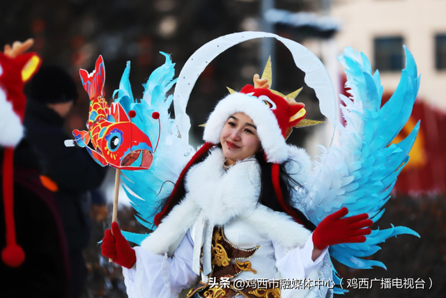 【千城万屏·岭上兴安】雪国童话已上线！来兴安盟，解锁“冰与火”的极致浪漫！