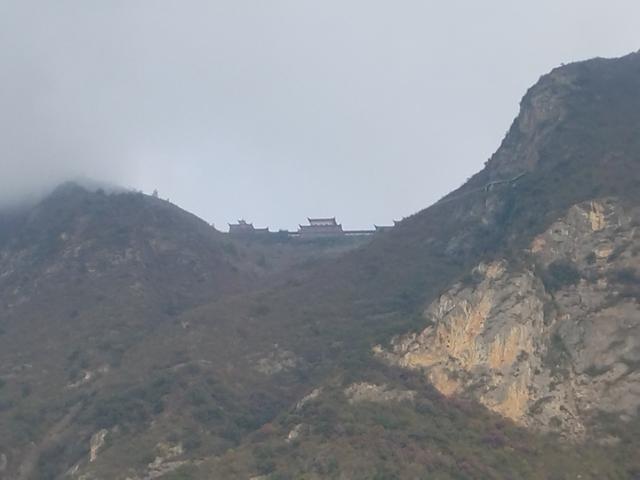 鄂渝行第四天（上）：小红船换小白船，从巫山到巴东