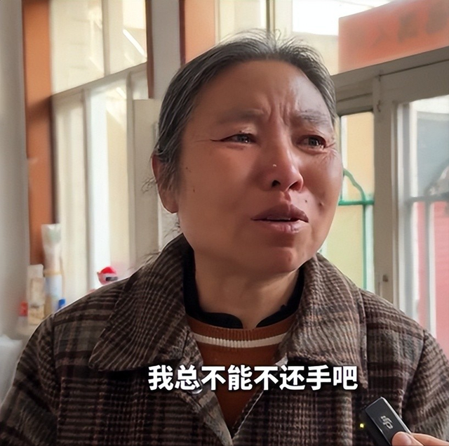 狗主人被反杀案开庭，9人闯门打砸，妻子后悔冲动，更多细节披露