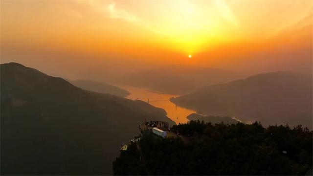 一起冲出浪浪山，去奉节看看！