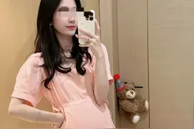 被挂上热搜“怀孕七个月被摸肚子”事件，揭露了女性最隐私的真相图片