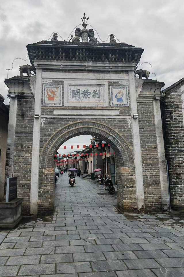 中国十大雄关，你能说出几个？给个提示，山海关排第一
