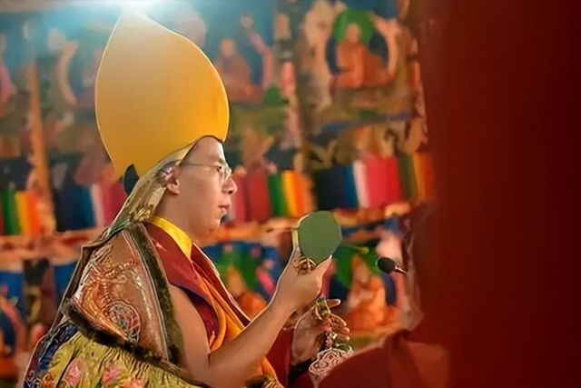 六世班禅进京真相，乾隆用宗教怀柔，换来边疆60年安稳