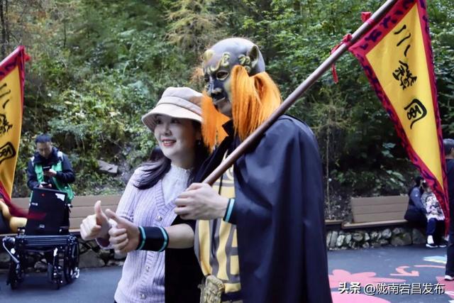 宕昌官鹅沟解锁流量密码！“小钻风”引爆山水景区新玩法