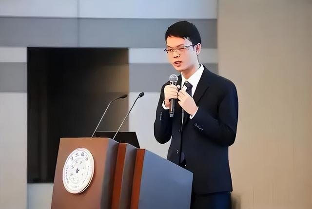 反华言论遭反噬！清华AI天才愤然离职，抗议将中国列为敌对国家