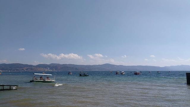 带着孙女去旅行（172）两游云南抚仙湖