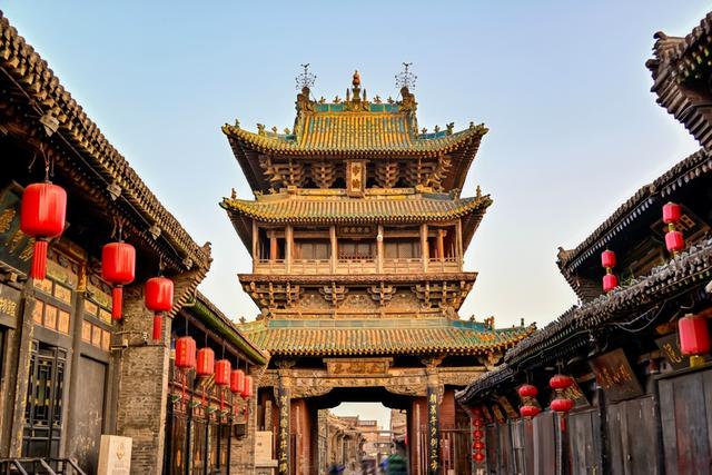 中国唯一因穷被评上的5A景区，如今盈利过亿，保命神技：没钱