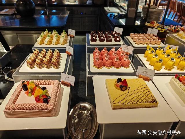 带妈妈住了两千多一晚的酒店