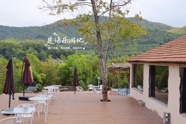 浙江宁波这里藏了一个小阿勒泰？湖光山色相映，柿林红时更美丽