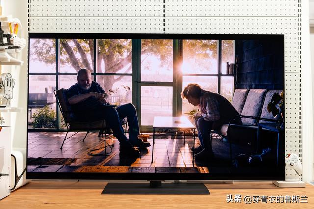 10平米全能空间大揭秘，LG OLED evo 4K 55G5智能电视补齐最后短板