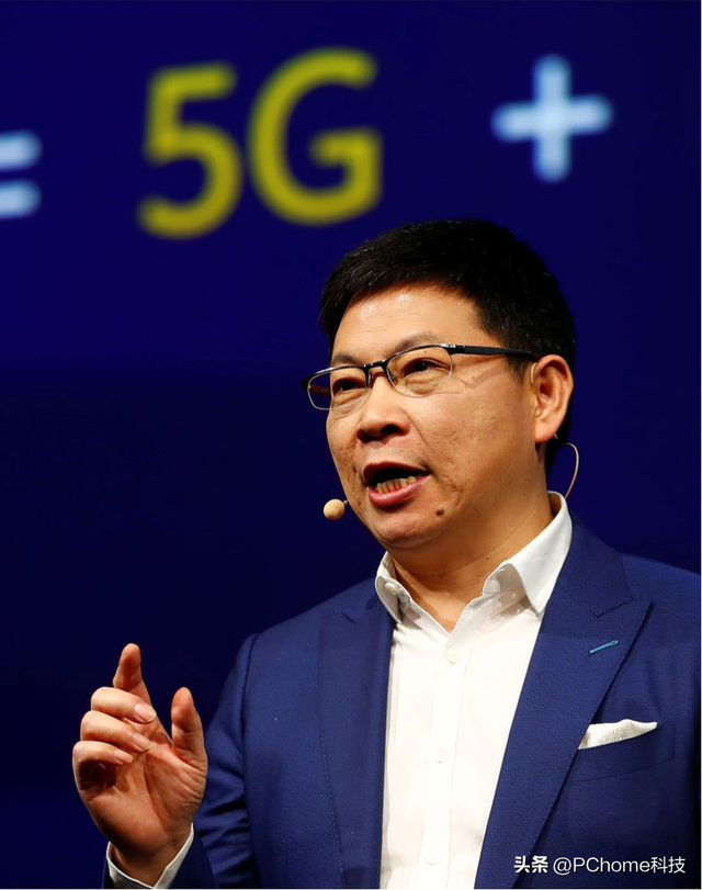 华为鸿蒙系统研发投入数百亿元，余承东：三分天下必有鸿蒙