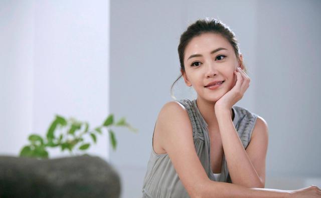 陪睡陪玩只是冰山一角，明星们自爆娱乐圈内幕，一个比一个毁三观