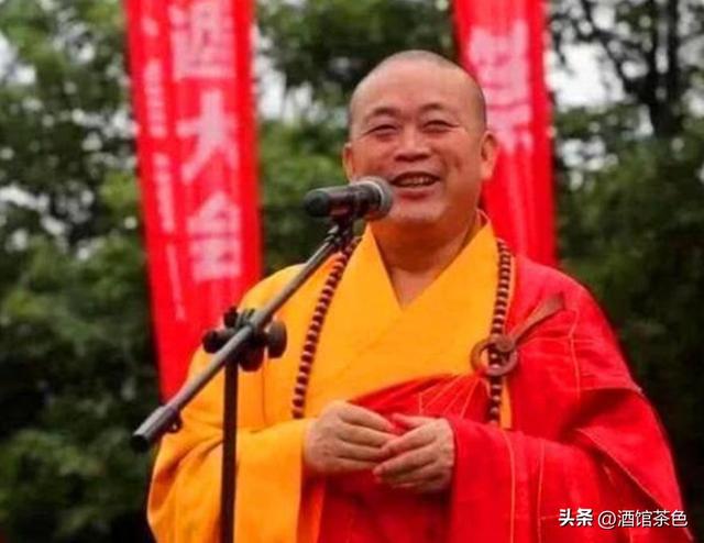 少林寺官宣新住持不到2天，恶心一幕出现，遭网友质疑，理由一致