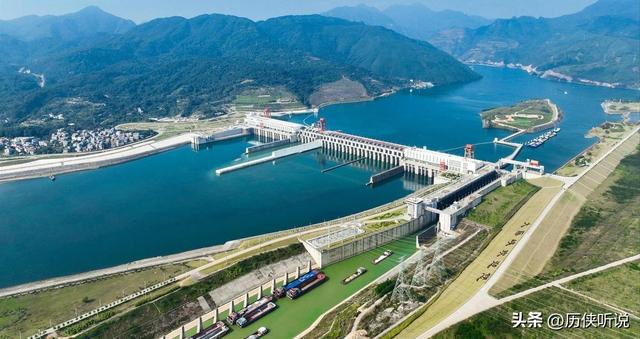 闸门比三峡高10.5米！广西砸357亿建大藤峡大坝，值得吗？