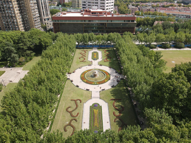 叮！你有一份上海秋日漫步地图待解锁→