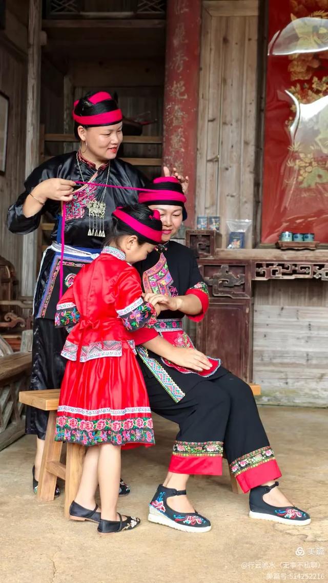 彩色旅图|光影里的霞浦:馒头山、下尾岛,半月里的畲族小姑娘