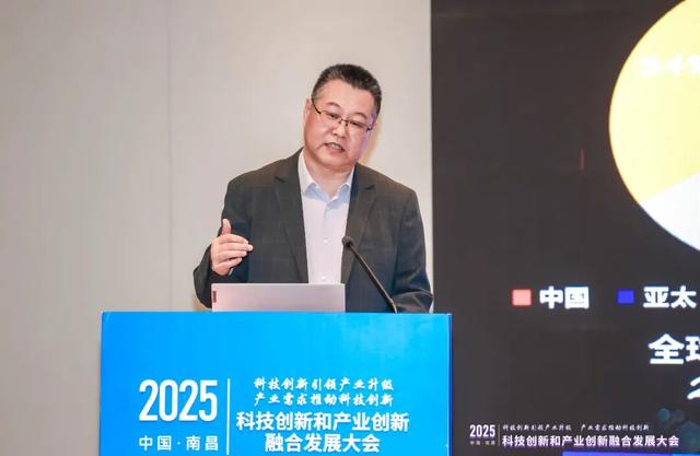 标杆地位再获认可！联想“智能云”方案荣获“2025融光案例”