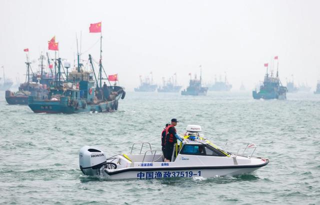 高市早苗等到帮手，李在明下达总统令，要在苏岩礁与中国正面硬刚