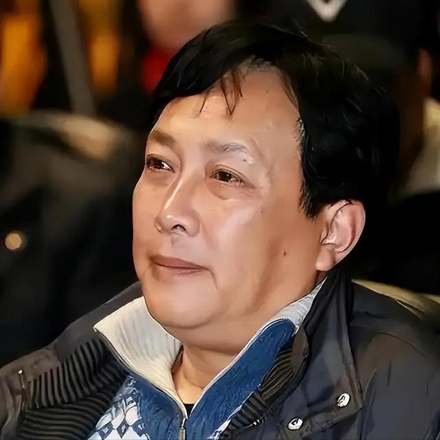 没想到，阅兵结束不到半月，唐国强因一个举动，再次实现口碑暴涨
