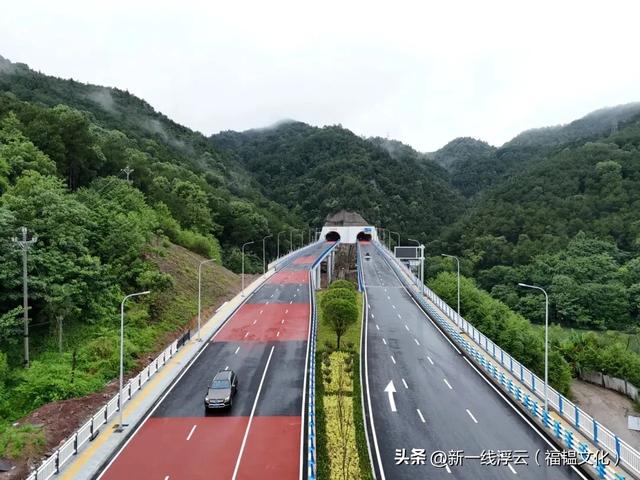 “哈儿山”停业、索道落地：南山正在又“破”又“立”？